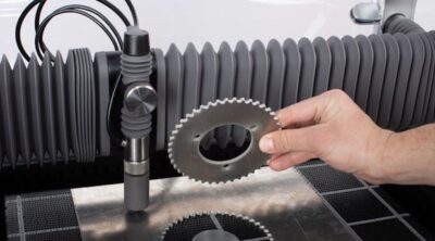 Taglierina Waterjet da Banco Wazer per Taglio di Precisione su Tutti i Materiali
