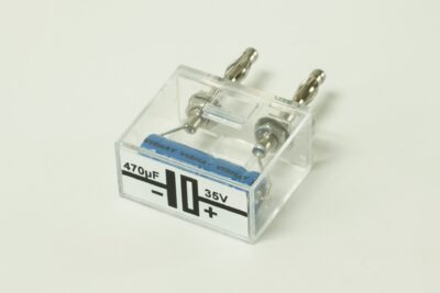 Capacità elettr. 470 microF, G1