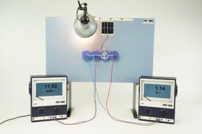Convertire la luce in movimento con una cella solare con ADM3