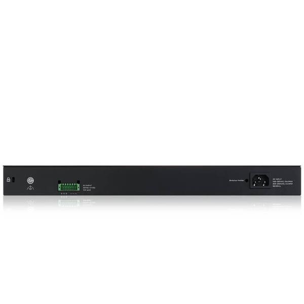 SWITCH L3 24P 2P5G POE 4SFP