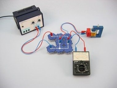Autoinduzione allo spegnimento di un circuito