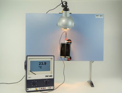 Riscaldamento dell'acqua con vasca parabolica con ADM3