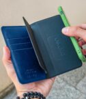 DUOMO - Custodia a libro con chiusura magnetica, slot porta carte colore blu compatibile con gli smartphone fino a 6.5"