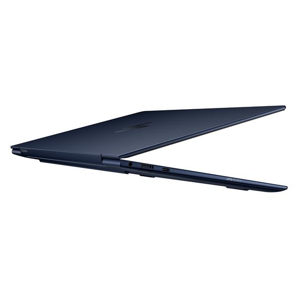 EBK ULTRA G1I U7 32/1TB OLED T