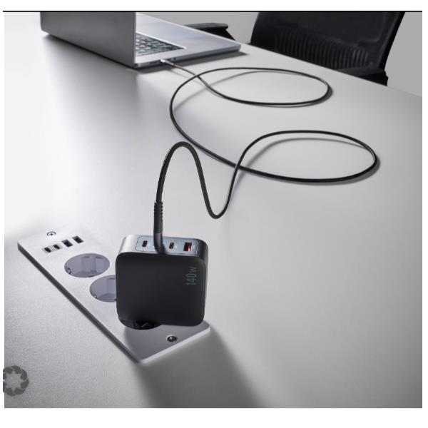 Charging / Data Cable USB-C USB-C - 240W - 2MT.
